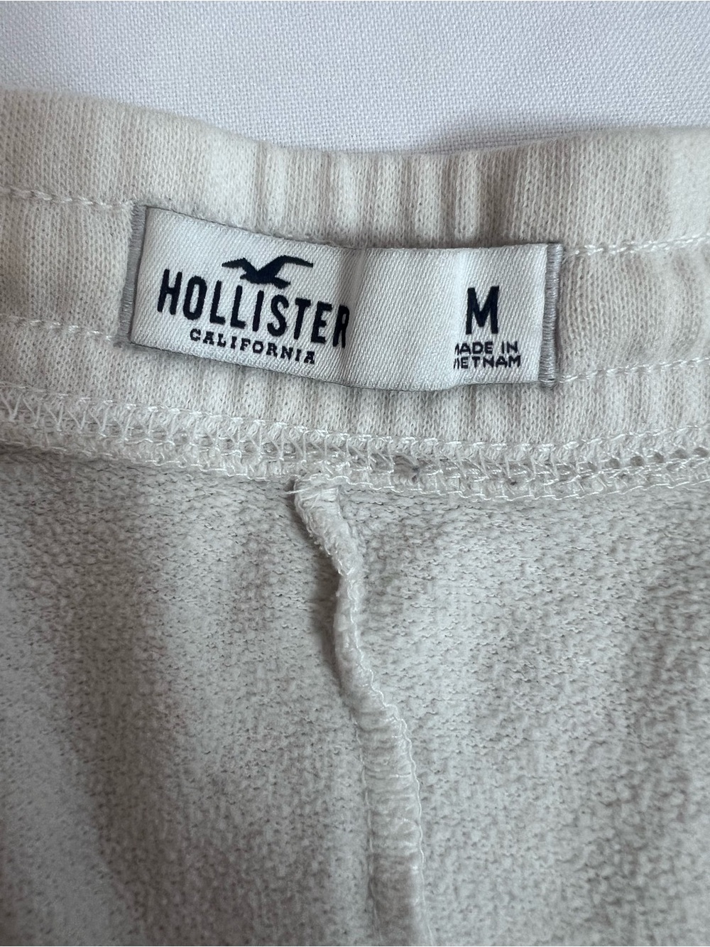 Hollister White Drawstring Terry Shorts with Navy Trim - Picture 4 of 9